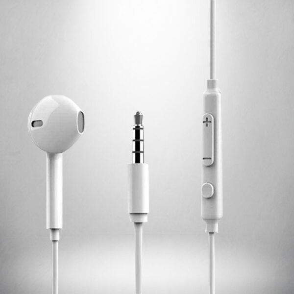 white gray studio room gradients light background .Simple empty spaces wide wall banner for contemporary background graphic backdrop. هدفون تسکو مدل TH 5071